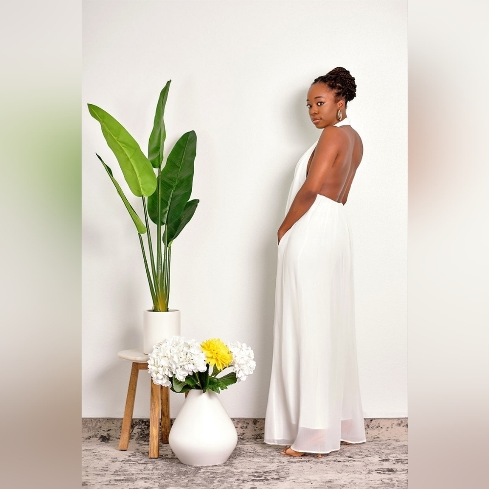 Be MARAKI GOTTA HAVE IT BACKLESS HALTER WIDE LEG JUMPSUIT - WHITE - Picture 2 of 7